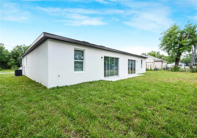 5th image of 525-526 Pine Lane, Eustis, FL 32726 | MLS# O6403981
