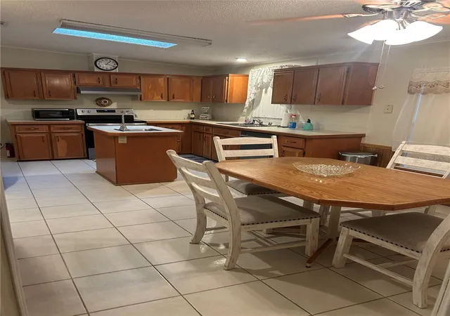 4th image of 252 Rita Bee Ave, Davenport, FL 33897 | MLS# O6403987