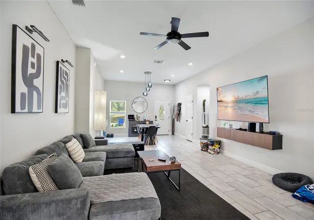 image of 1775 19th St, Orange City, FL 32763 | MLS# V4948850