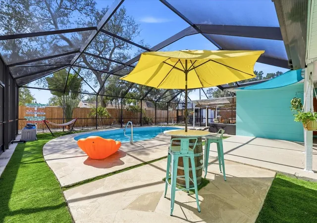2nd image of 712 S Glenwood Ave, Clearwater, FL 33756 | MLS# TB8503961