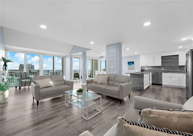 Homes for sale in Clearwater, FL | 1380 Gulf Blvd, Clearwater, FL 33767