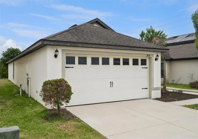 Photo 2 of Sale Pending at 2414 Caspian Dr, Lakeland, FL 33805 | MLS# O6404034 | Listing updated on 2026-10-06