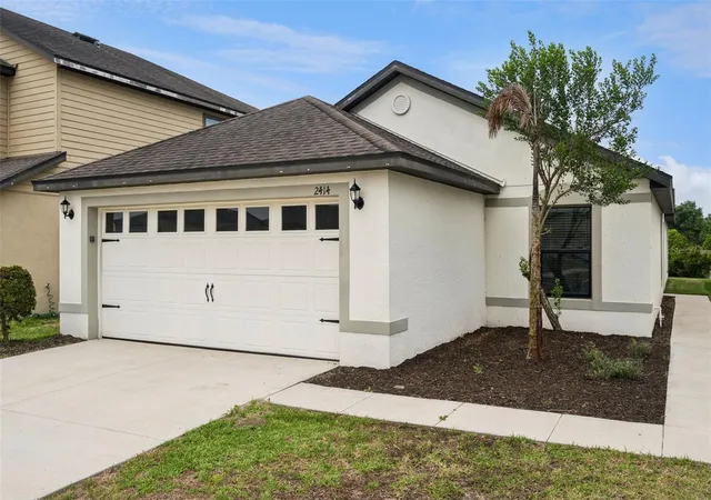 Photo 3 of Sale Pending at 2414 Caspian Dr, Lakeland, FL 33805 | MLS# O6404034 | Listing updated on 2026-10-06