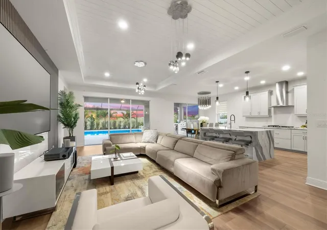 Photo 3 of Single family home for sale at 17727 Savory Mist Cir, Bradenton, FL 34211 | MLS# A4692147 | Listing updated on 2026-08-24