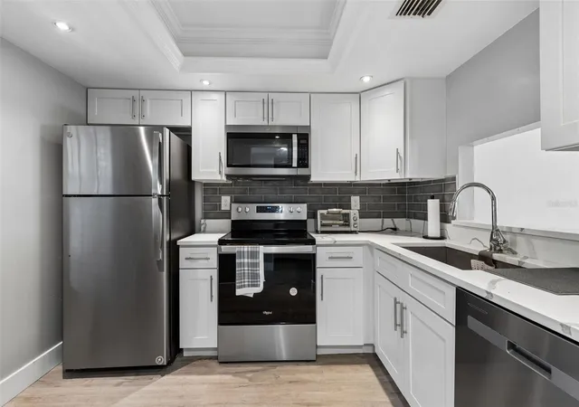 Photo 4 of Condo for sale at 2460 Northside Dr #604, Clearwater, FL 33761 | MLS# TB8504076 | Listing updated on 2026-05-21