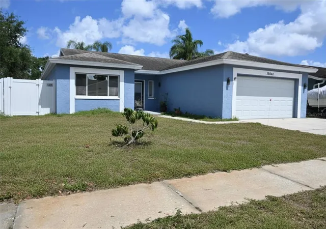 2nd image of 12041 70th St, Largo, FL 33773 | MLS# TB8504107
