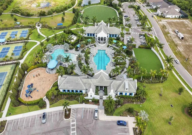 62nd image of 2669 Star Apple Wy, Sarasota, FL 34240 | MLS# A4692180