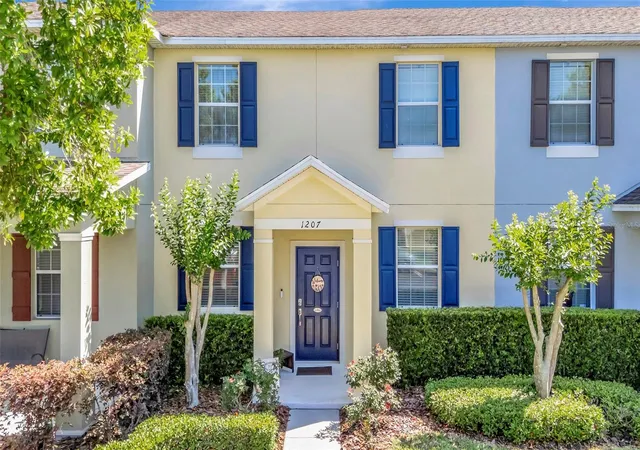 Photo 3 of Townhouse for sale at 1207 Alston Bay Blvd, Apopka, FL 32703 | MLS# G5111823 | Listing updated on 2026-09-13
