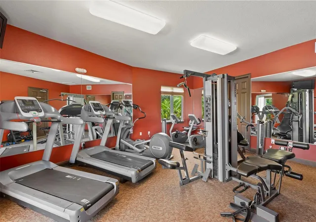 2nd image of 6 Academy Wy S, Saint Petersburg, FL 33711