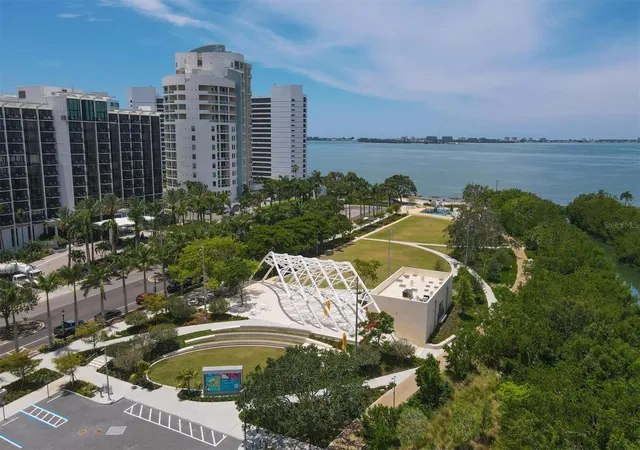 Listing Photo 2 - Condo for sale in building located at 4660 Ocean Blvd, Sarasota, FL 34242 - Unit #Q2