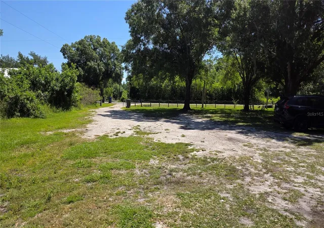 15th image of 1808 Zipperer Rd, Bradenton, FL 34212 | MLS# A4692205