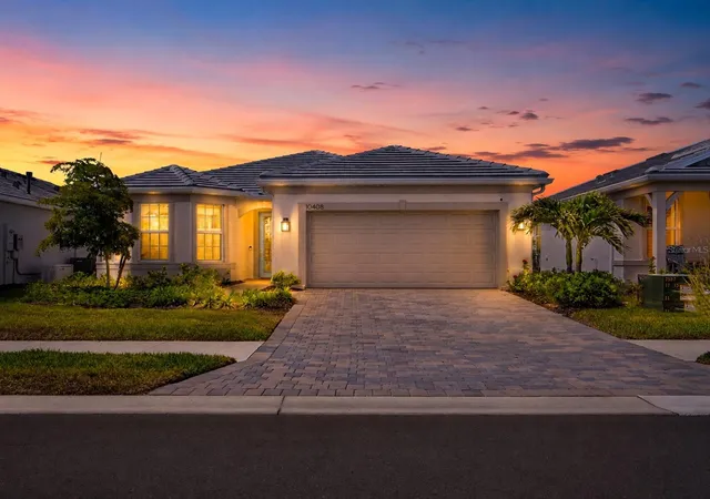 Photo 3 of Single family home for sale at 10408 Sea Breeze Ridge Dr, Englewood, FL 34223 | MLS# N6144173 | Listing updated on 2026-10-07