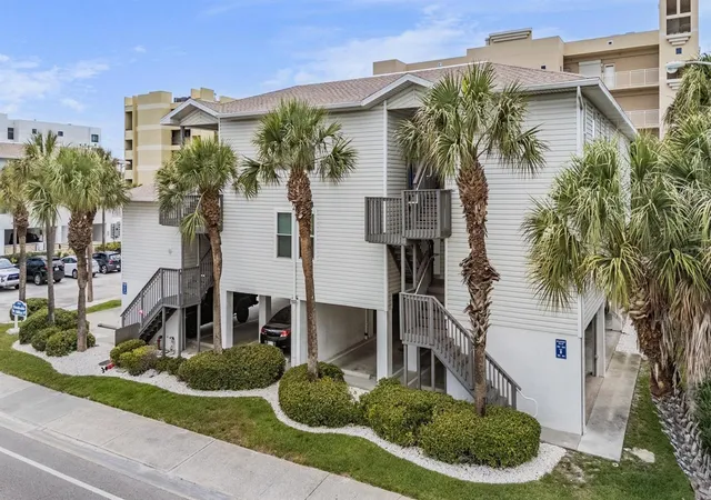3rd image of 1500 Gulf Blvd, Indian Rocks Beach, FL 33785
