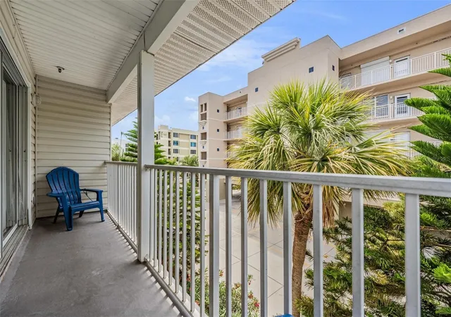 2nd image of 1500 Gulf Blvd, INDIAN ROCKS BEACH, FL 33785