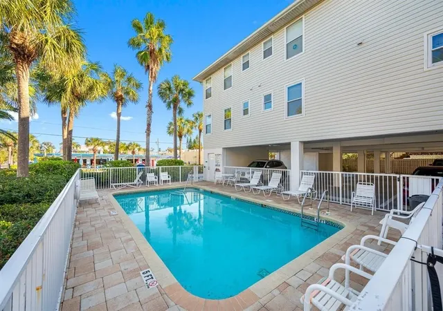 33rd image of 1500 Gulf Blvd #204B, Indian Rocks Beach, FL 33785 | MLS# TB8504207