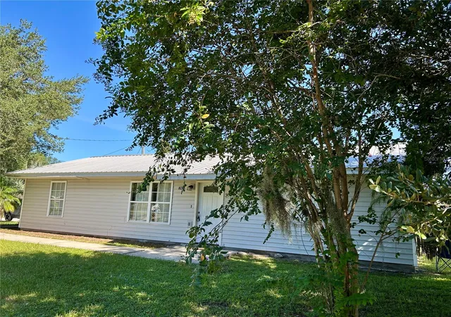 Photo 1 of Single family home for sale at 830 Alabama St, Wauchula, FL 33873 | MLS# L4961564 | Listing updated on 2026-08-26