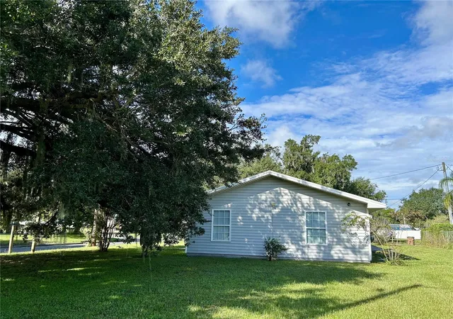 Photo 4 of Single family home for sale at 830 Alabama St, Wauchula, FL 33873 | MLS# L4961564 | Listing updated on 2026-10-05