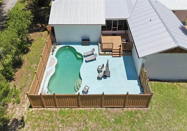 Photo 3 of Single family home for sale at 37237 Grays Airport Rd, Lady Lake, FL 32159 | MLS# G5111836 | Listing updated on 2026-10-12