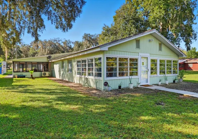 Homes for sale in Floral City, FL | 11641 E Salmon Dr, Floral City, FL 34436 | MLS# TB8504218
