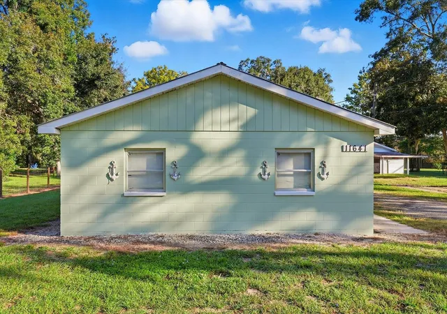 Homes for sale in Floral City, FL | 11641 E Salmon Dr, Floral City, FL 34436 | MLS# TB8504218