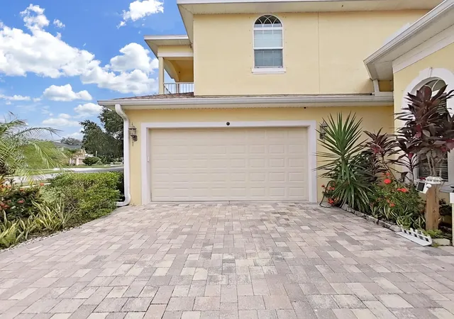 Photo 3 of Single family home for sale at 1312 Fishing Lake Dr, Odessa, FL 33556 | MLS# TB8504219 | Listing updated on 2026-10-16