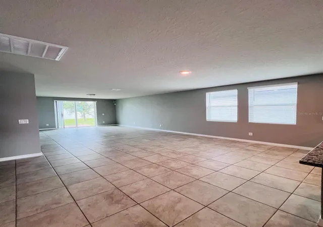 Photo 4 of Single family home for sale at 560 Jerry Ln, Haines City, FL 33844 | MLS# O6404218 | Listing updated on 2026-07-30