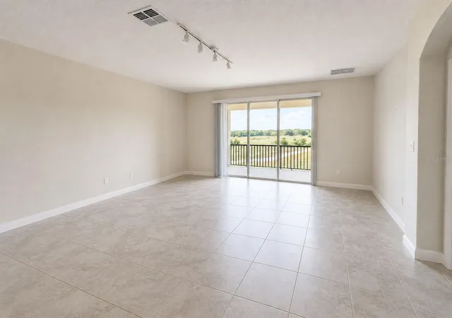 Photo 2 of Condo for sale at 505 Ocean Crse Ave #505, Davenport, FL 33896 | MLS# S5149061 | Listing updated on 2026-10-22