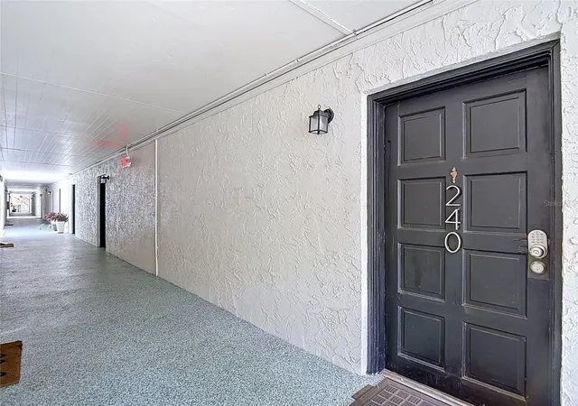 3rd image of 4611 W N B St, Tampa, FL 33609