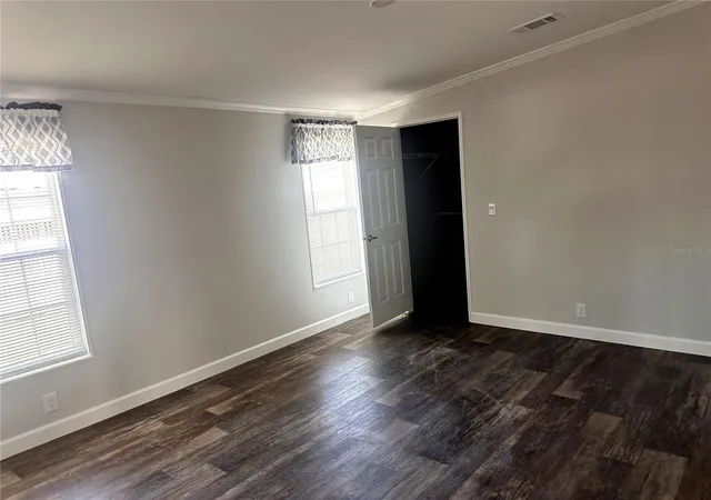 Photo 4 of Manufactured home for sale at 3428 Greenbluff Rd #1135, Zellwood, FL 32798 | MLS# O6404231 | Listing updated on 2026-07-24