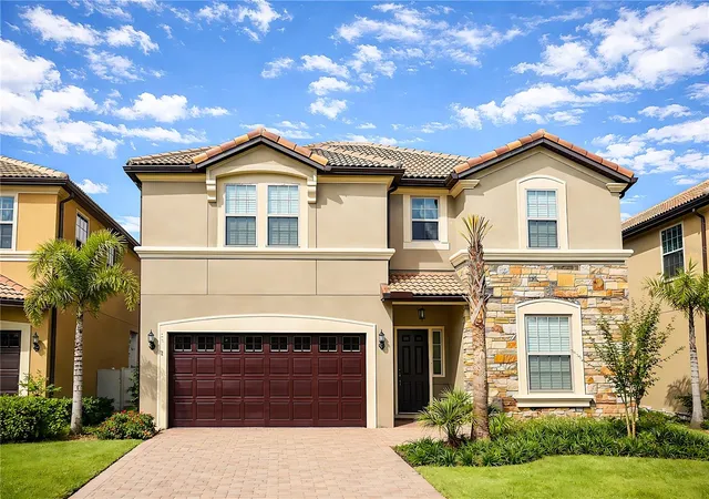 Photo 1 of Single family home for sale at 2147 Tripoli Ct, Kissimmee, FL 34747 | MLS# S5149067 | Listing updated on 2026-10-07
