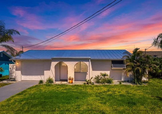 Homes for sale in Hudson, FL | 13902 Barnard Ave, Hudson, FL 34667 | MLS# W7885410