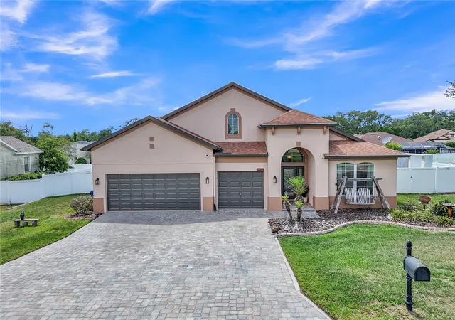 Homes for sale in San Antonio, FL | 12309 Loopback Dr, San Antonio, FL 33576 | MLS# TB8504303