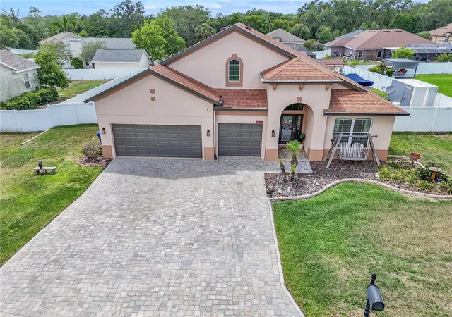 4th image of 12309 Loopback Dr, San Antonio, FL 33576 | MLS# TB8504303