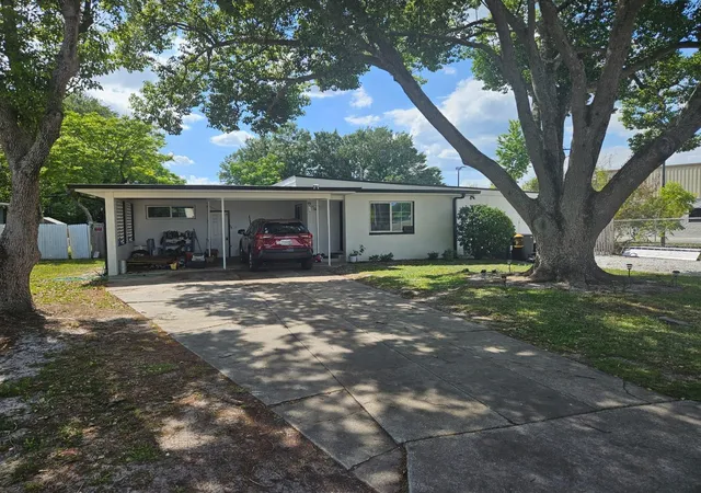 Photo 1 of Single family home for sale at 2800 S French Ave, Sanford, FL 32773 | MLS# O6404269 | Listing updated on 2026-07-05