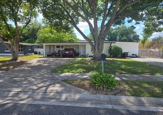 Photo 3 of Single family home for sale at 2800 S French Ave, Sanford, FL 32773 | MLS# O6404269 | Listing updated on 2026-07-05