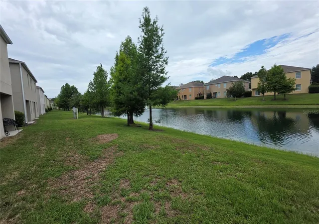 Listing Photo 1 - Condo for sale in building located at 3528 Seneca Clb Loop, ORLANDO, FL 32808 - Unit #50-103