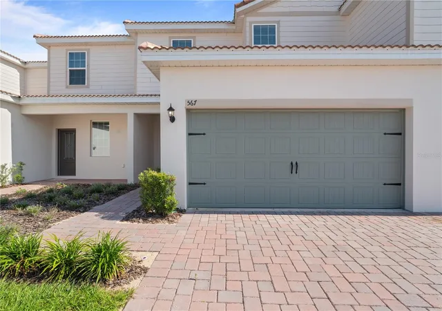 Photo 2 of Townhouse for sale at 567 Bay Leaf Dr, Kissimmee, FL 34759 | MLS# S5149079 | Listing updated on 2026-05-16