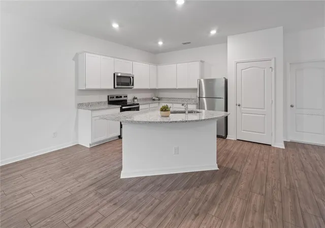 Photo 5 of Townhouse for sale at 567 Bay Leaf Dr, Kissimmee, FL 34759 | MLS# S5149079 | Listing updated on 2026-05-16