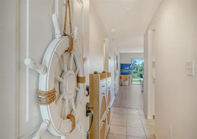 Listing Photo 5 - Condo for sale in building located at 9330 Clubside Cir, Sarasota, FL 34238 - Unit #3202