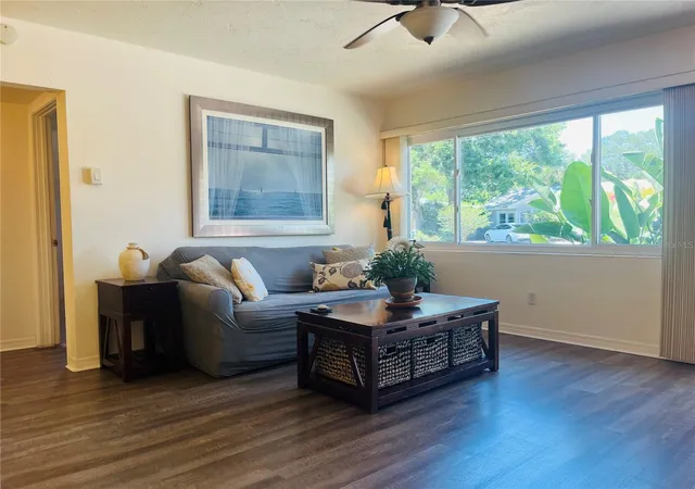 Photo 3 of Single family home for sale at 551 Orangewood Dr, Dunedin, FL 34698 | MLS# TB8504360 | Listing updated on 2026-09-14