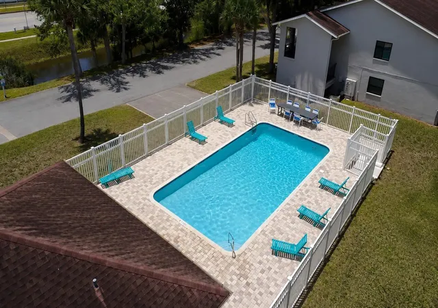 2nd image of 2275 62nd Ave N #5202, St Petersburg, FL 33713 | MLS# TB8504373