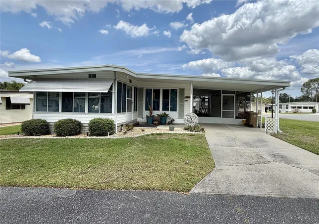 Photo 1 of Manufactured home for sale at 126 Chestnut St, Leesburg, FL 34748 | MLS# G5111851 | Listing updated on 2026-09-29