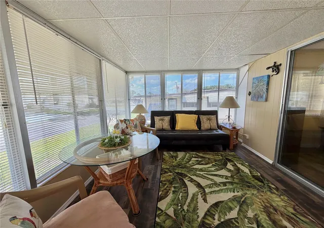 Photo 3 of Manufactured home for sale at 126 Chestnut St, Leesburg, FL 34748 | MLS# G5111851 | Listing updated on 2026-09-29