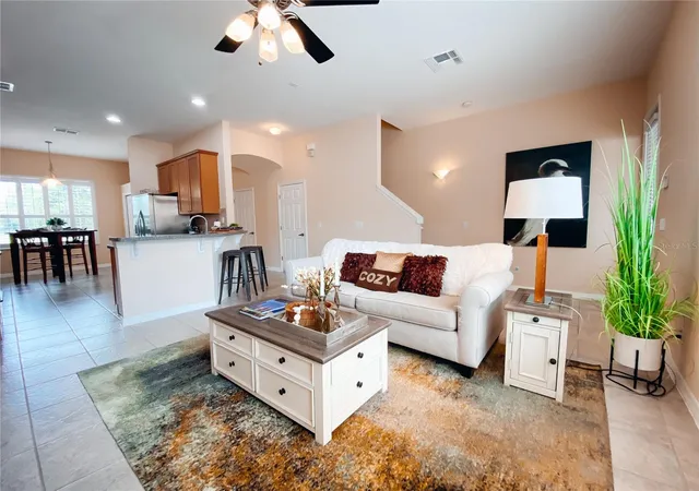 4th image of 612 Rogue Dr, Longwood, FL 32779 | MLS# O6404320