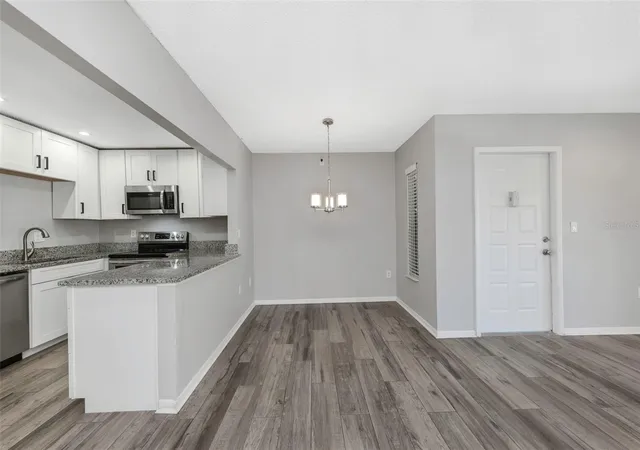 5th image of 1281 Pine Ridge Cir E, Tarpon Springs, FL 34688