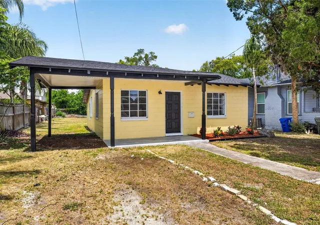 Homes for sale in Lakeland, FL | 834 E Lime St, Lakeland, FL 33801 | MLS# TB8504432