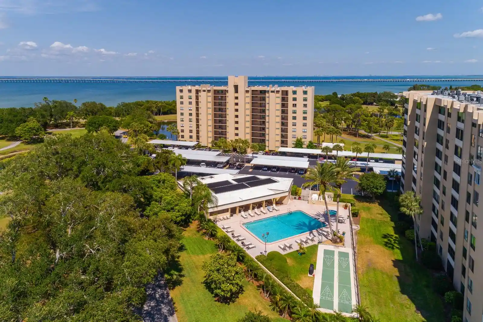 Listing Photo 2 - Condo for sale in 2620 Cvs Cay Dr located at 2620 Cvs Cay Dr, Clearwater, FL 33760 - Unit #904