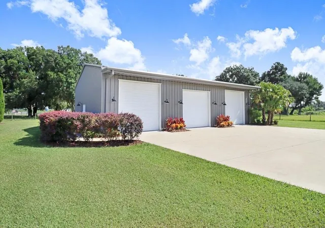 Photo 4 of Single family home for sale at 11634 Davis Pool Rd, Seffner, FL 33584 | MLS# TB8504466 | Listing updated on 2026-09-24