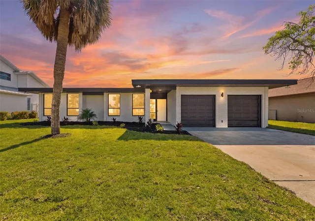 Homes for sale in Tampa, FL | 3917 E Eden Roc Cir, Tampa, FL 33634 | MLS# TB8504490
