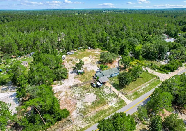 Homes for sale in Paisley, FL | 26106 Fishermans Rd, Paisley, FL 32767 | MLS# G5111856